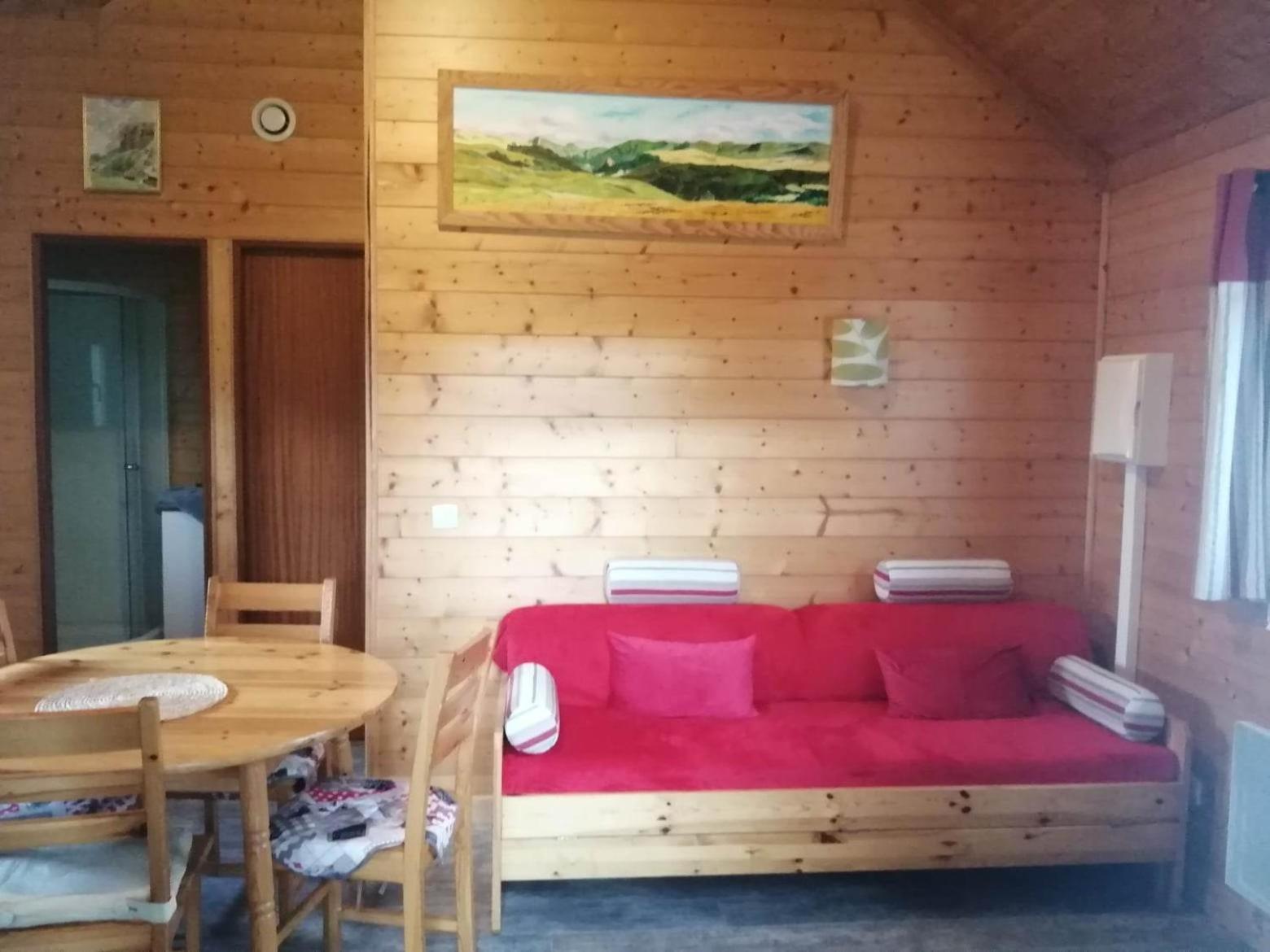 Bassignac Le Chalet De Lilie מראה חיצוני תמונה